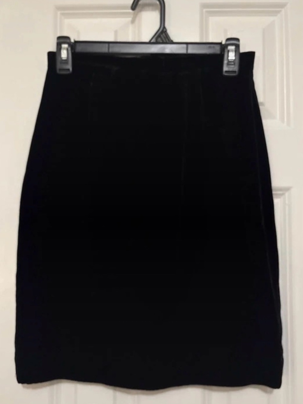 Ann Taylor midi velvet skirt